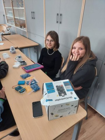 b_1024_768_0_00_images_2023_2024_KAWA_KonferencjaIwE_406845923_812899213971362_882370632568596741_n